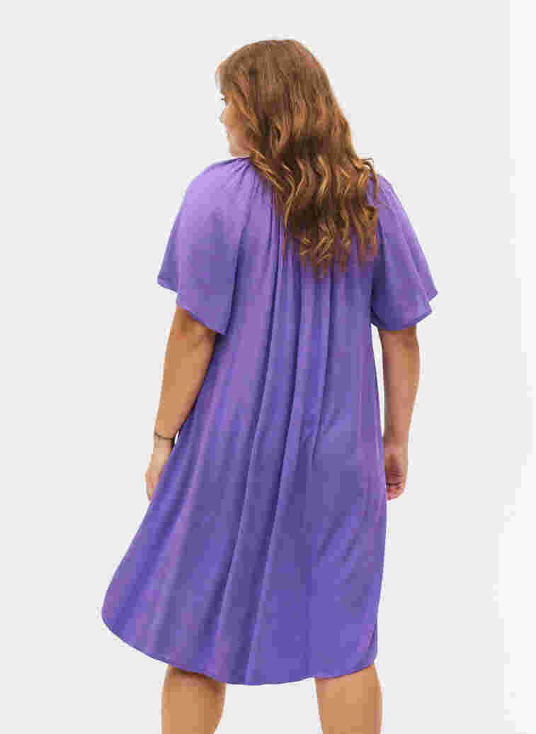 Short-sleeved viscose dress, Passion Flower, Model image number 1