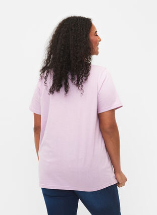 Short sleeve t-shirt with v-neckline, Lavender Frost, Model image number 1