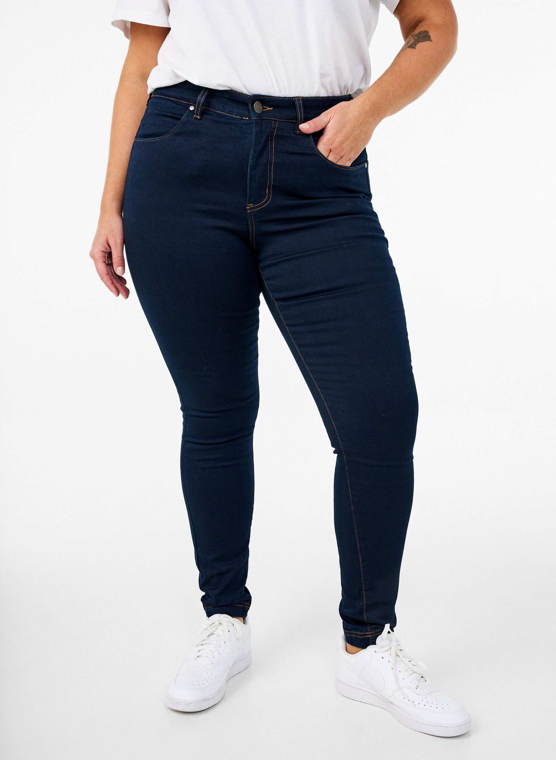 ZizzifashionSuper slim Amy jeans with high waist, Unwashed, Model image number 2