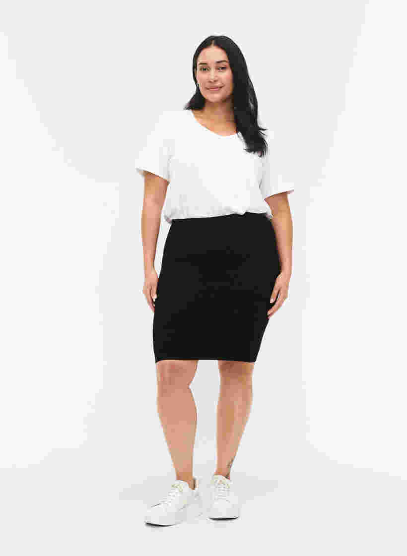 Close-fitting seamless skirt, Black, Model image number 4