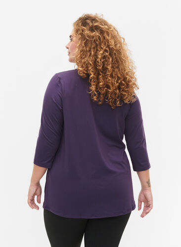 Workout top with 3/4 sleeves, Purple Plumeria, Model image number 1