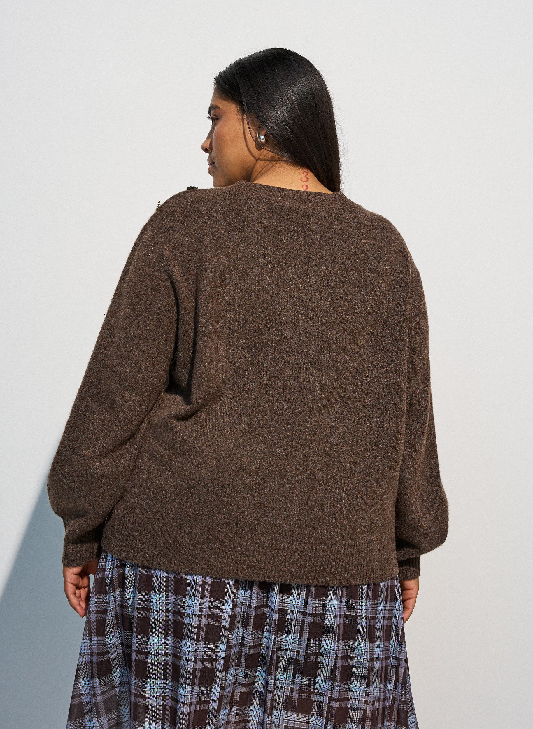 ZizzifashionKnit blouse with button detail, Brown, Model image number 2