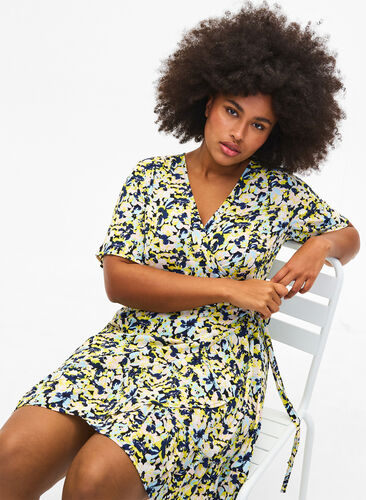 Printed wrap dress with short sleeves, Blazing Yellow AOP, Image image number 1
