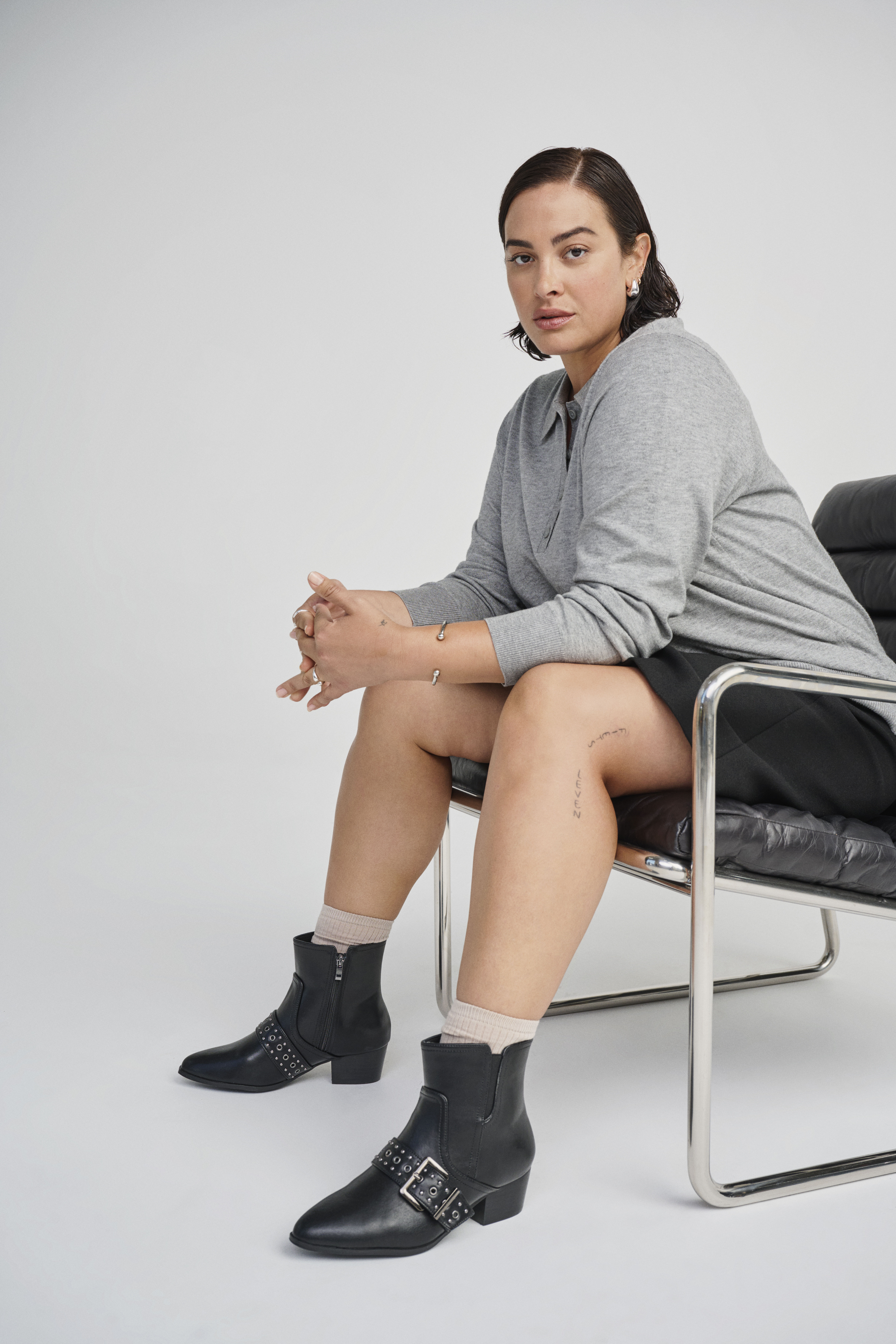 Zizzifashion Ankle boot with buckle, , Model