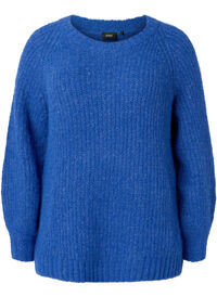 Knitted sweater with wool and raglan sleeves