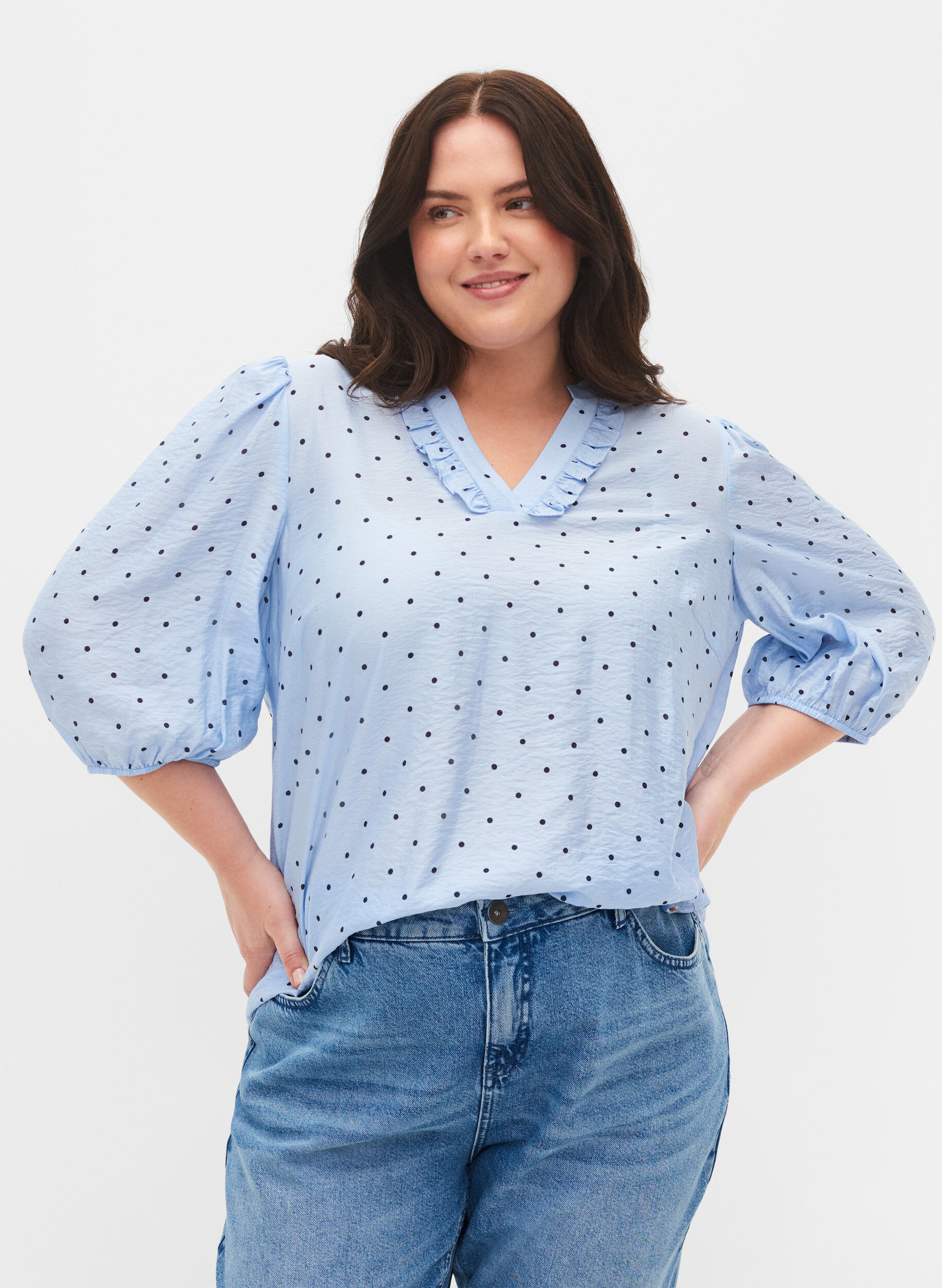 Zizzifashion 	 Dotted blouse with 3/4 sleeves in viscose material, Light Blue Dot, Model image number 0