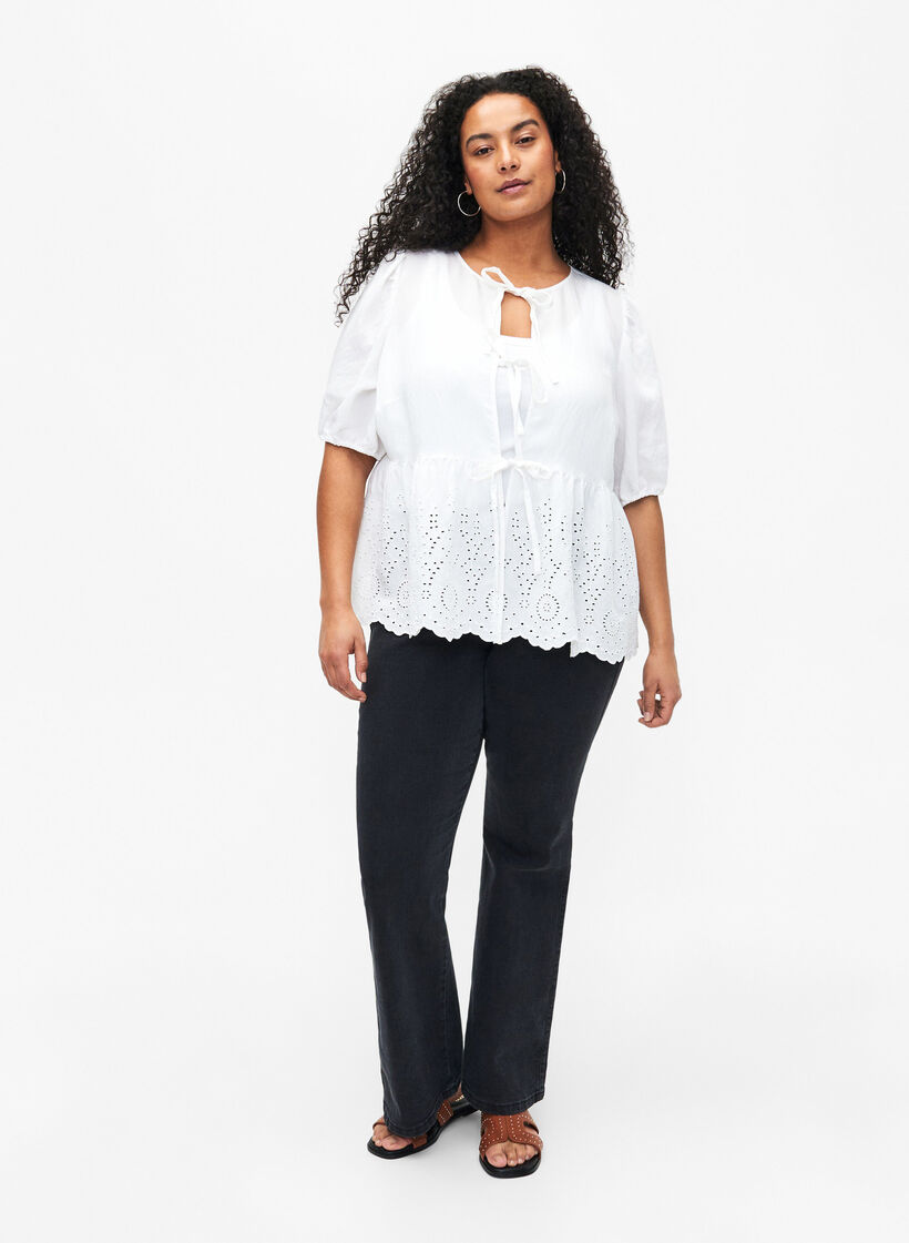Viscose blouse with embroidery anglaise, Bright White, Model image number 3