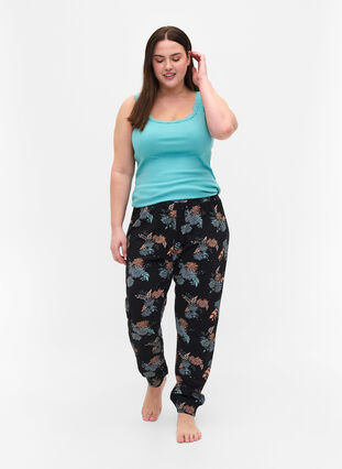 Cotton night trousers with floral print, Black Flower AOP, Model image number 2