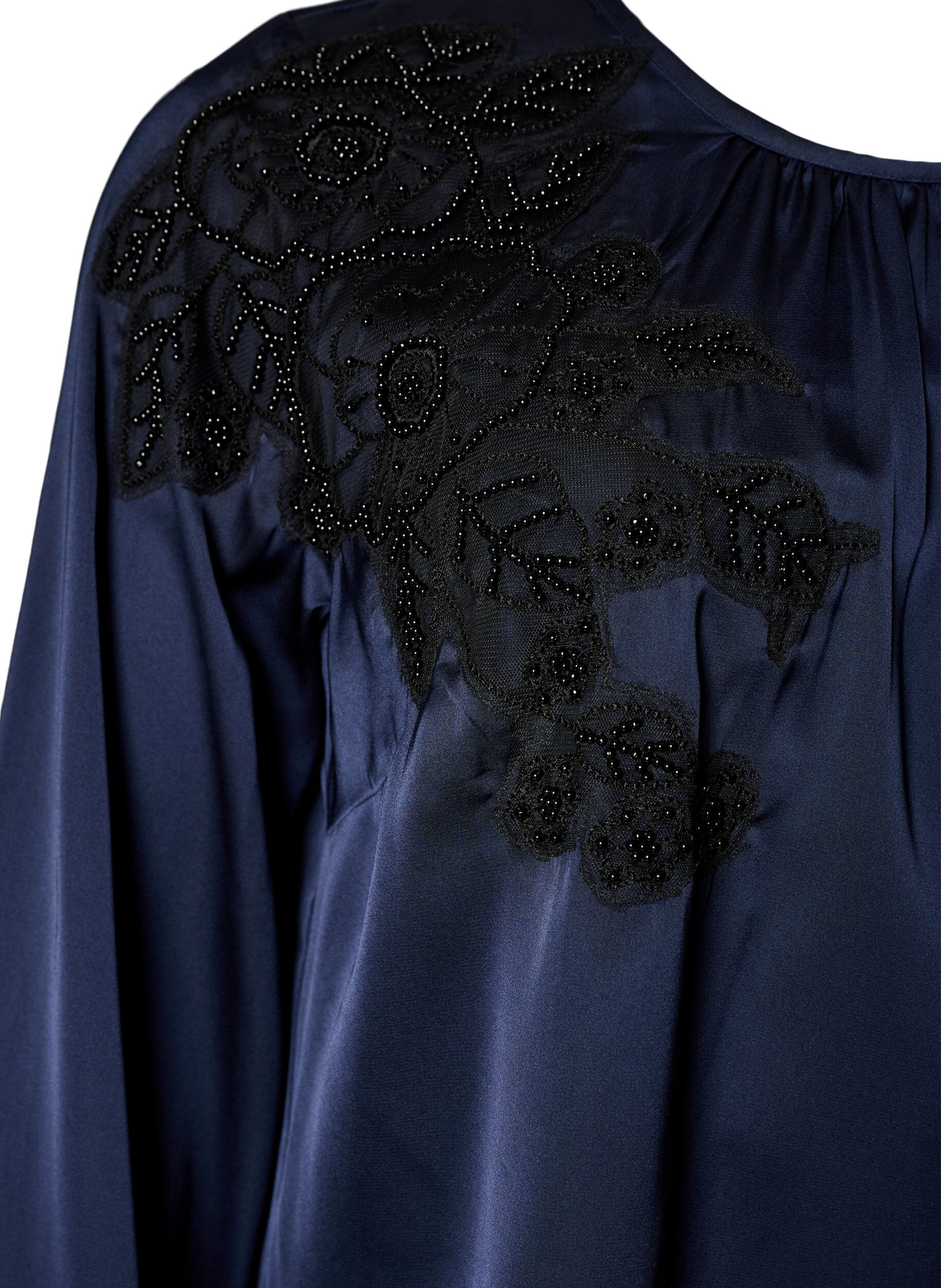 ZizzifashionSatin blouse with lace appliqu&eacute; and pearls, Blue, Packshot image number 2