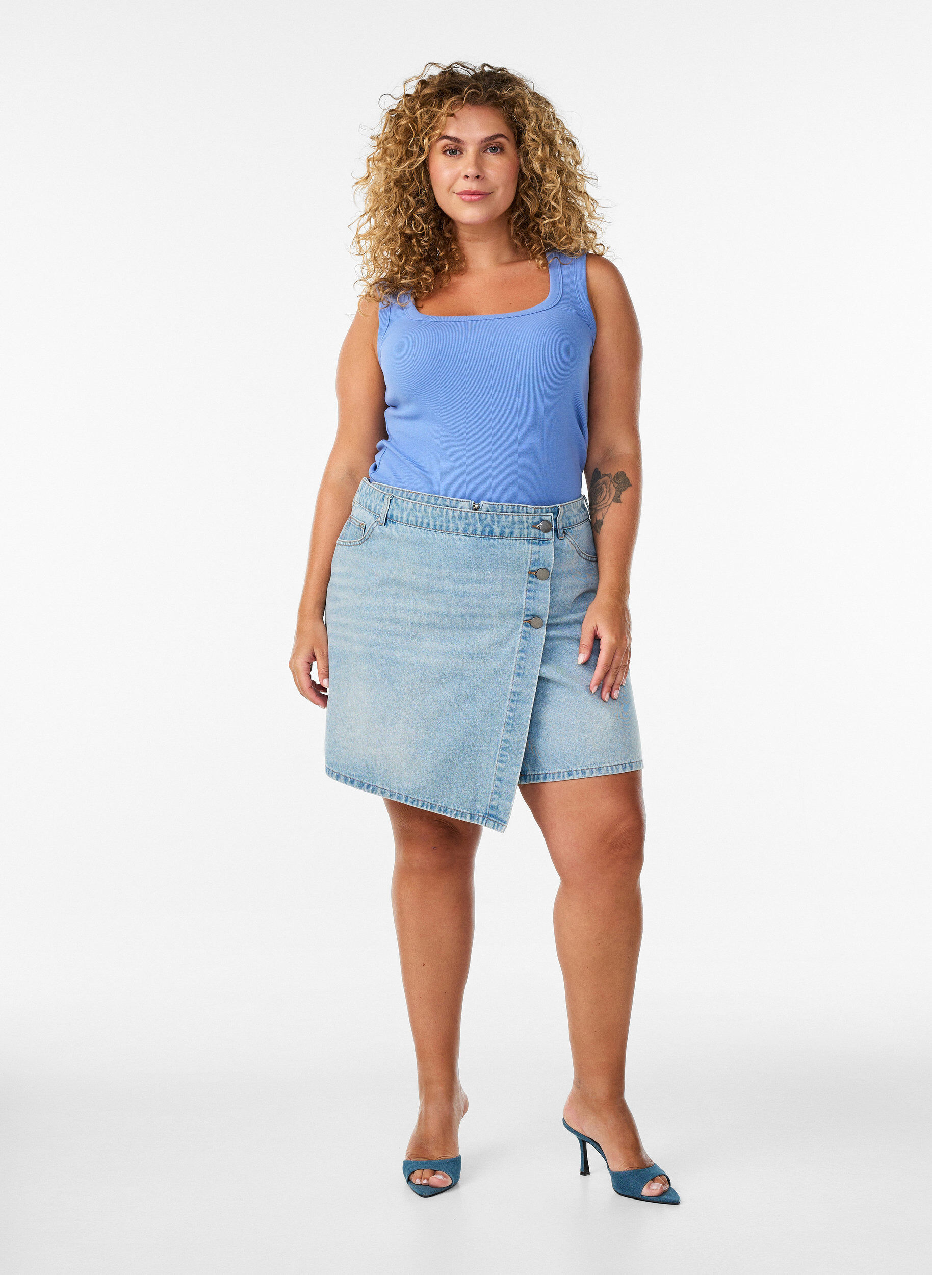 ZizzifashionDenim skorts with a wrap-over effect and high waist, Light Blue, Model image number 1