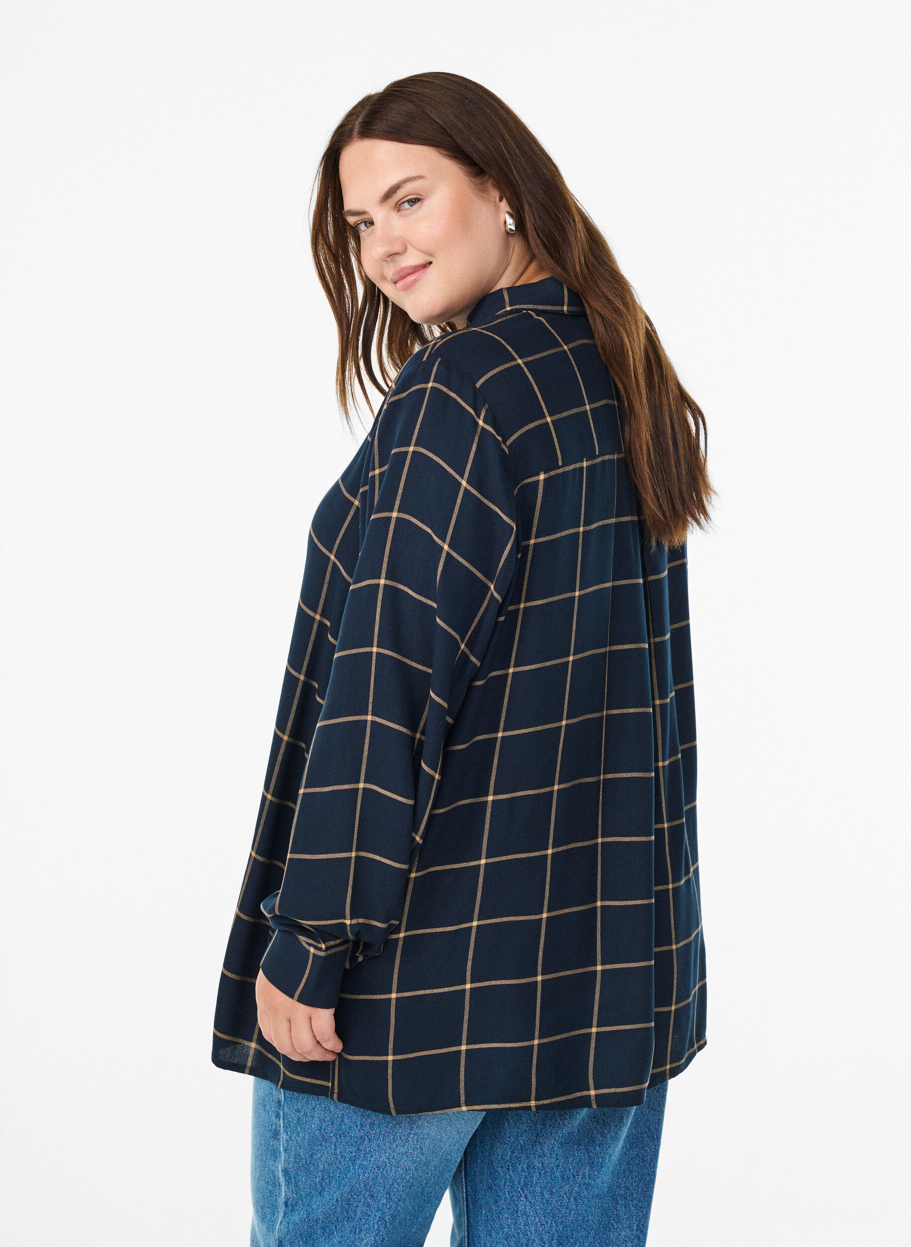 Zizzifashion Checked oversized cotton shirt, Blue, Model image number 2