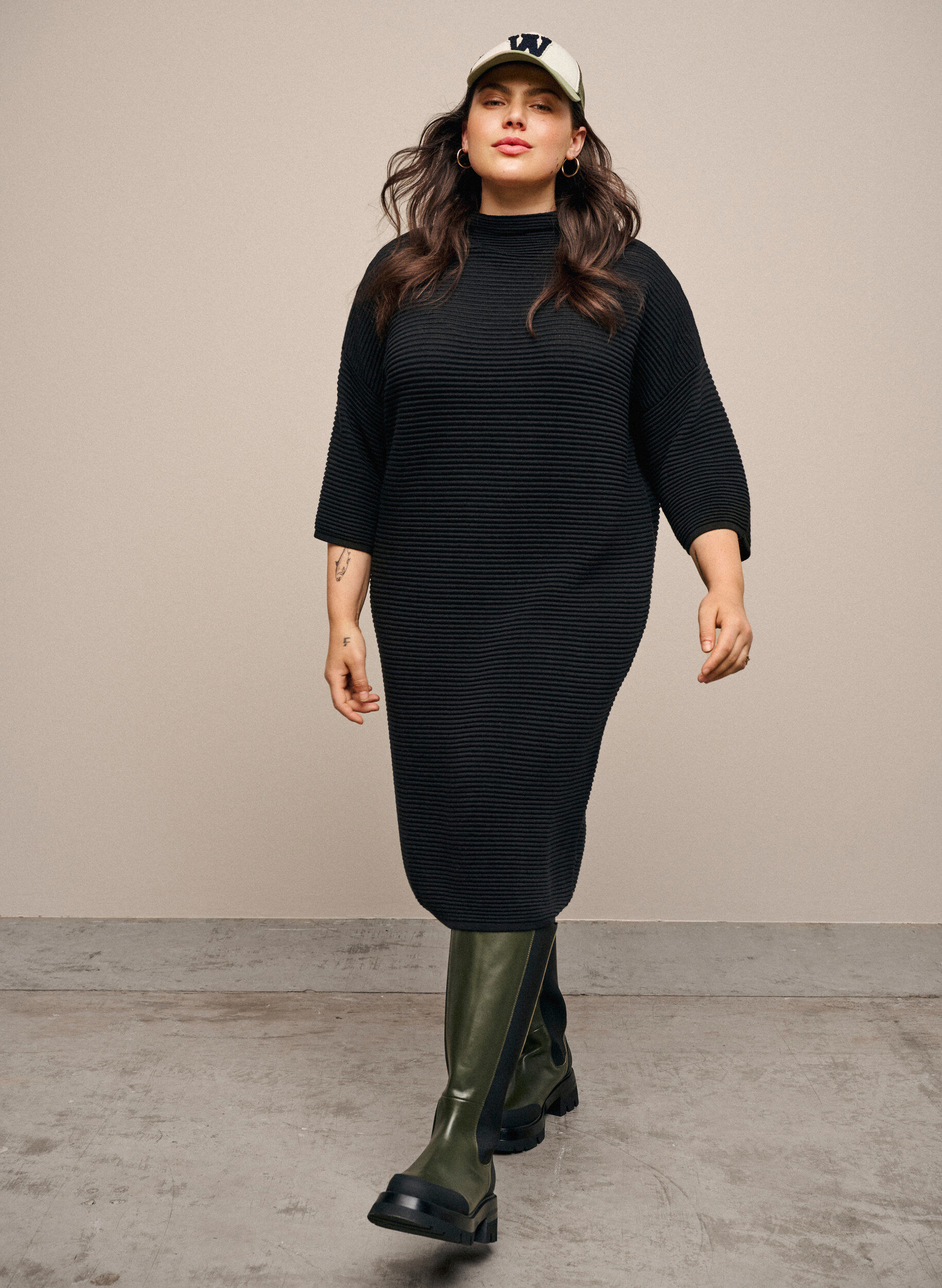 Zizzifashion Knit dress with cropped sleeves, Black, Model image number 2