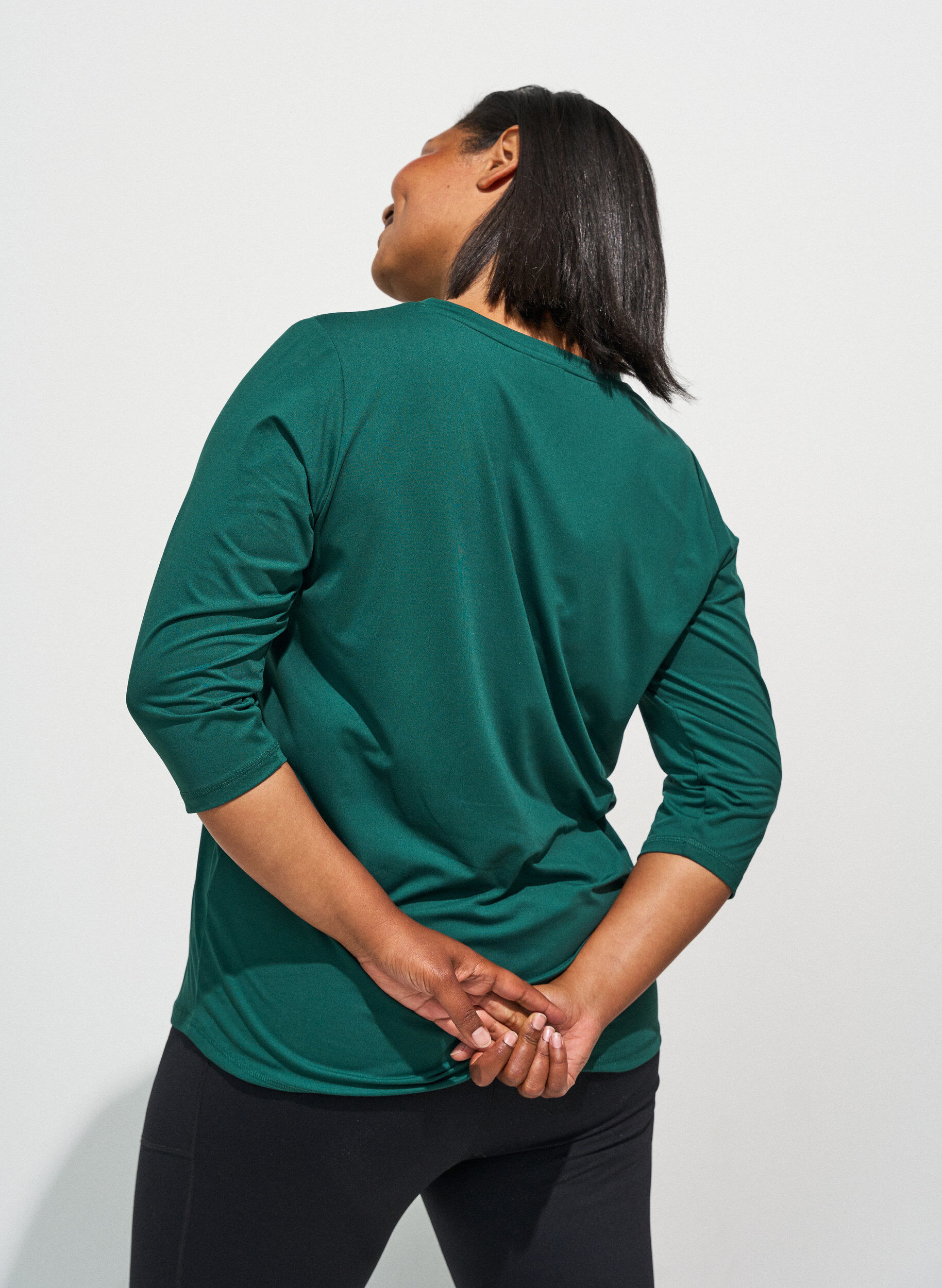 ZizzifashionSports top with 3/4 sleeves, Green, Model image number 2