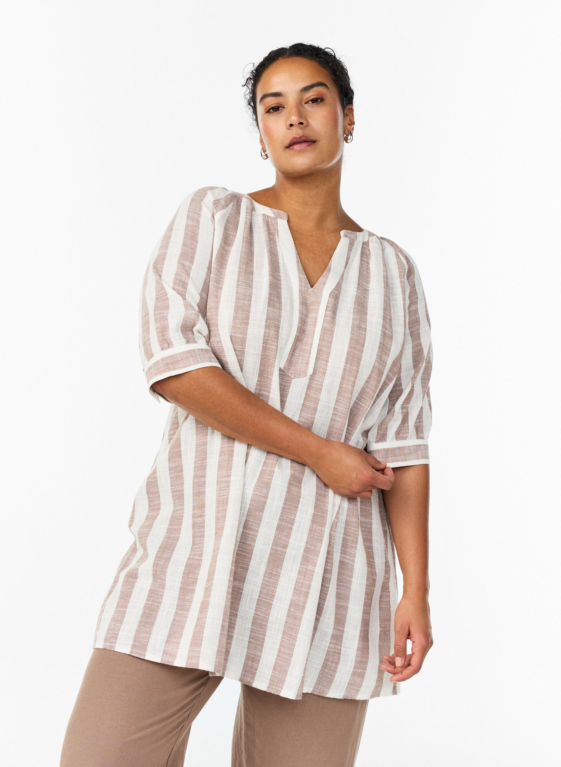 ZizzifashionCotton tunic with a V-neck, Beige, Model image number 0