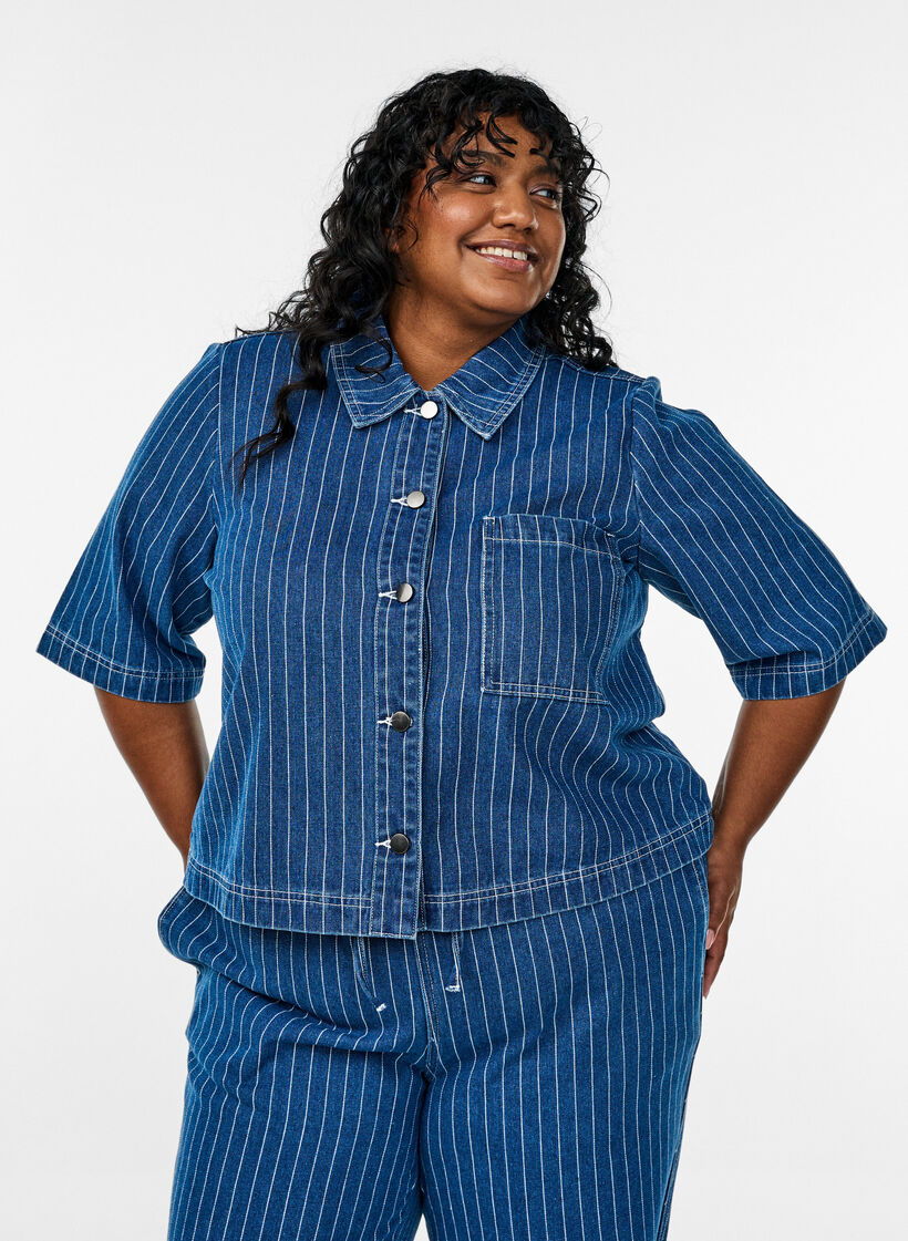 Short striped denim shirt, Blue, Model image number 0