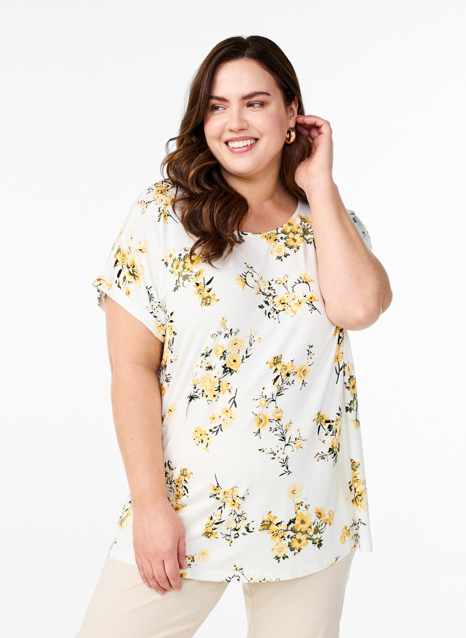 T-shirt with floral print, Yellow, Model