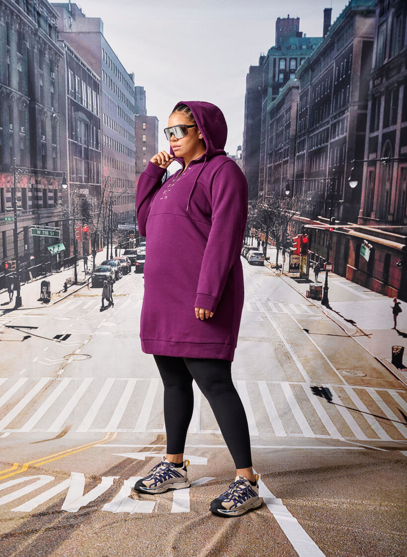 Sporty sweatshirt dress with hood, Pickled Beet/SilverP, Image image number 0