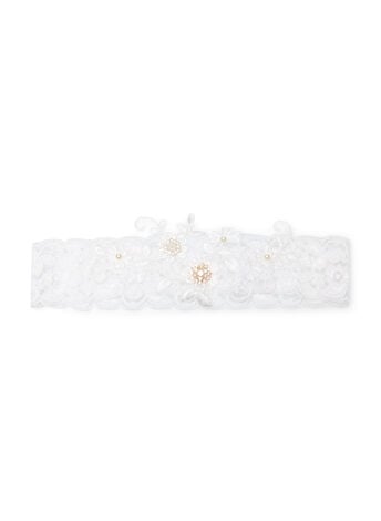 Garter with lace