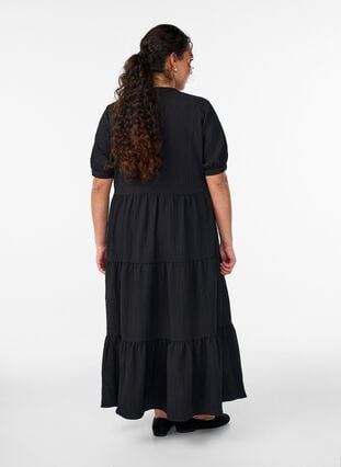 Ankle-length dress with short sleeves and tiered ruffles - Black - Sz. 40-64 - Zizzifashion Ankle-length dress with short sleeves and tiered ruffles - Black - Sz. 40-64 - Zizzifashion
