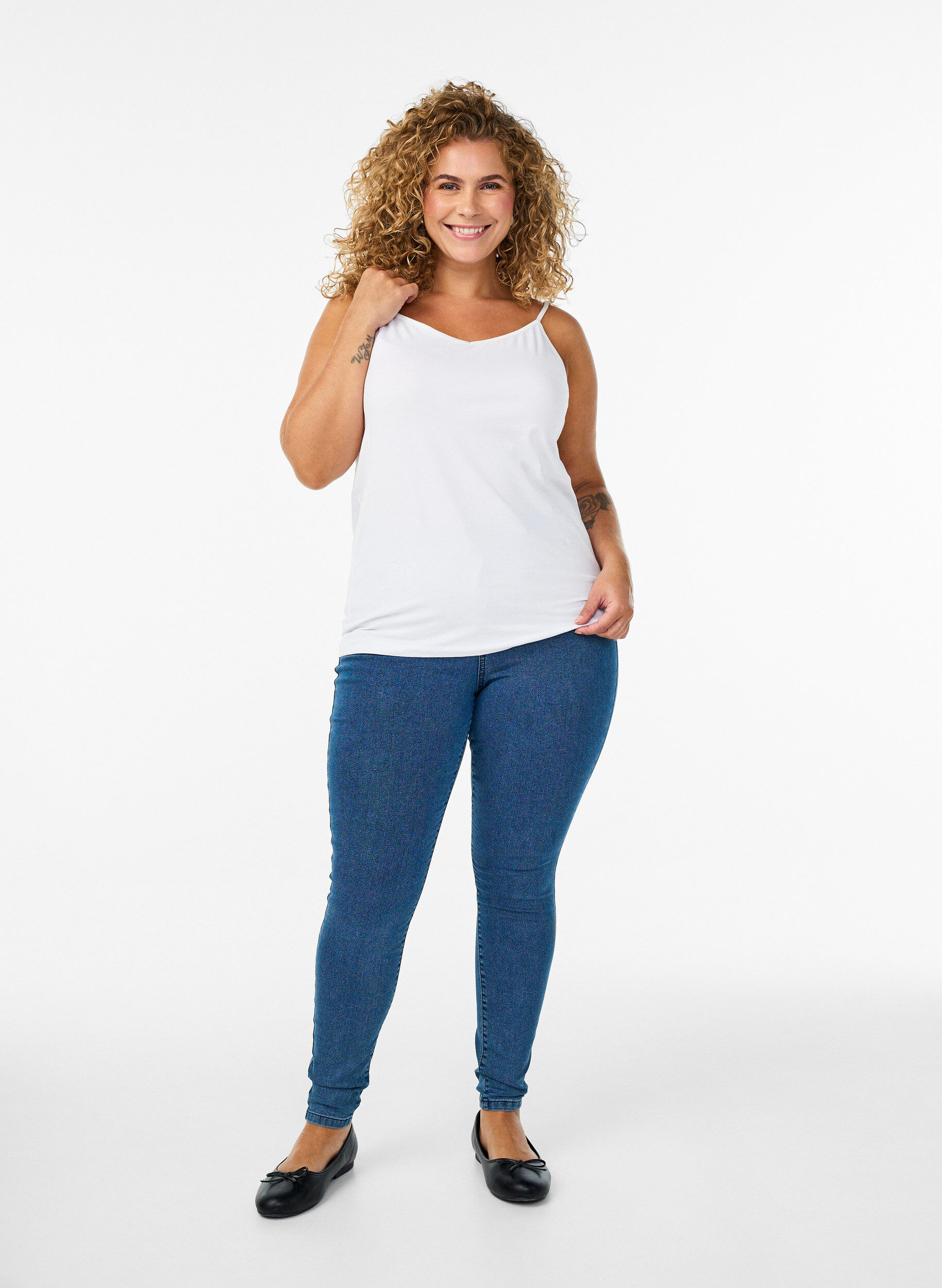 ZizzifashionBasic cotton spaghetti strap top, White, Model image number 1