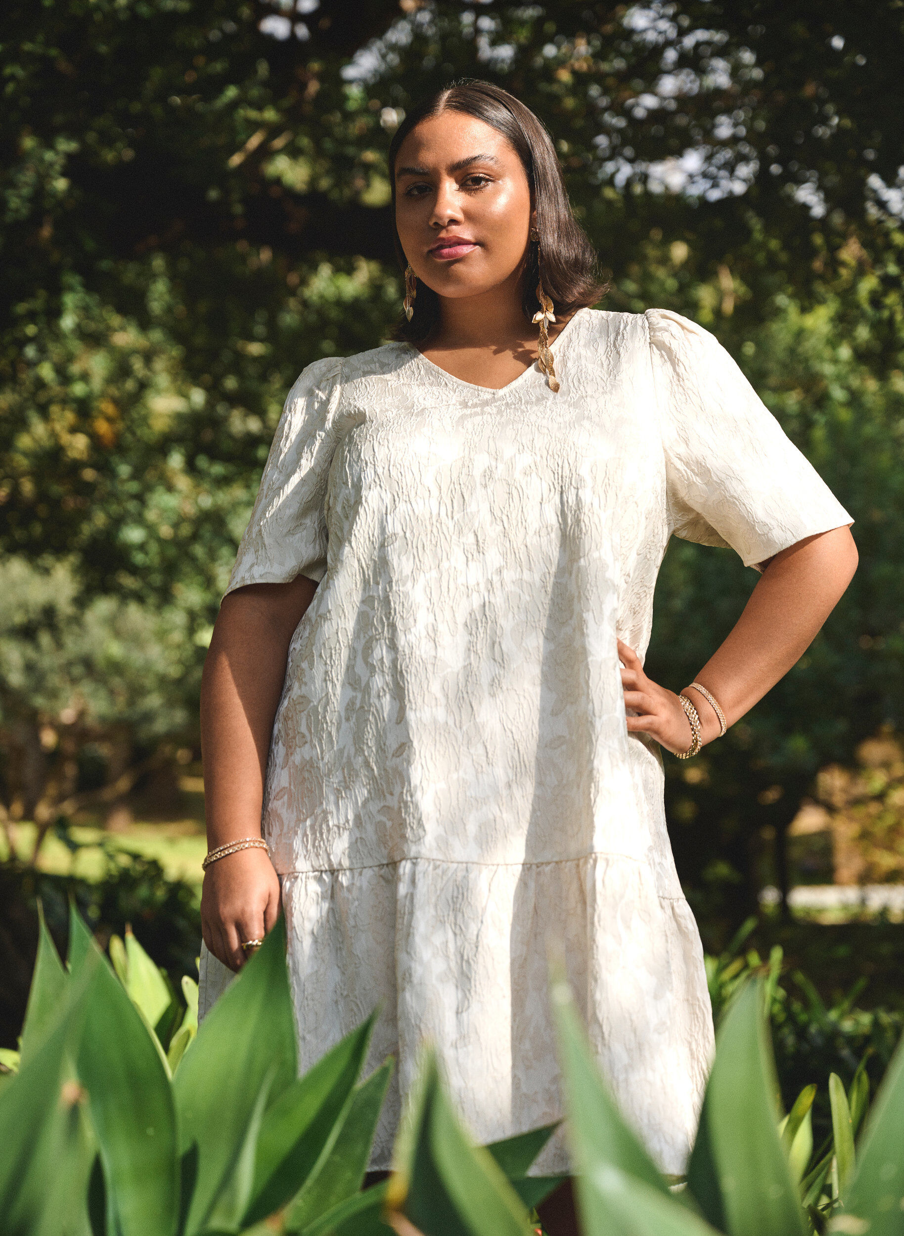 Zizzifashion Knee-length jacquard dress with short sleeves, Whisper White, Image image number 0