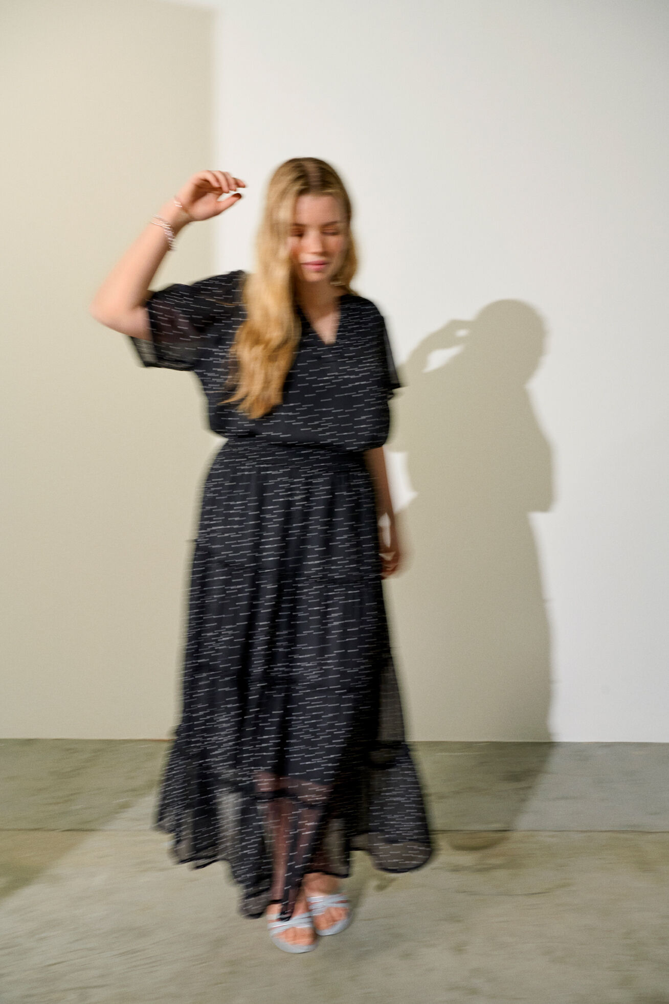 Black set with polka dots, , Model