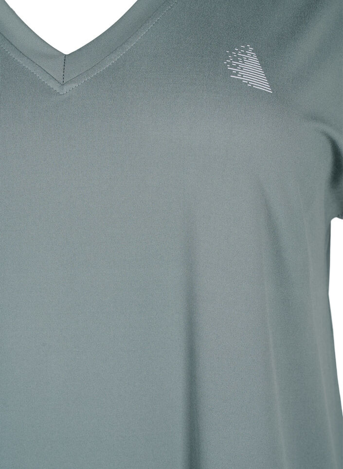 Loose training t-shirt with v-neck, Balsam Green, Packshot image number 2