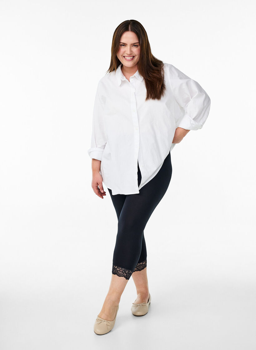 Basic 3/4 leggings with lace trim, Black, Model image number 1