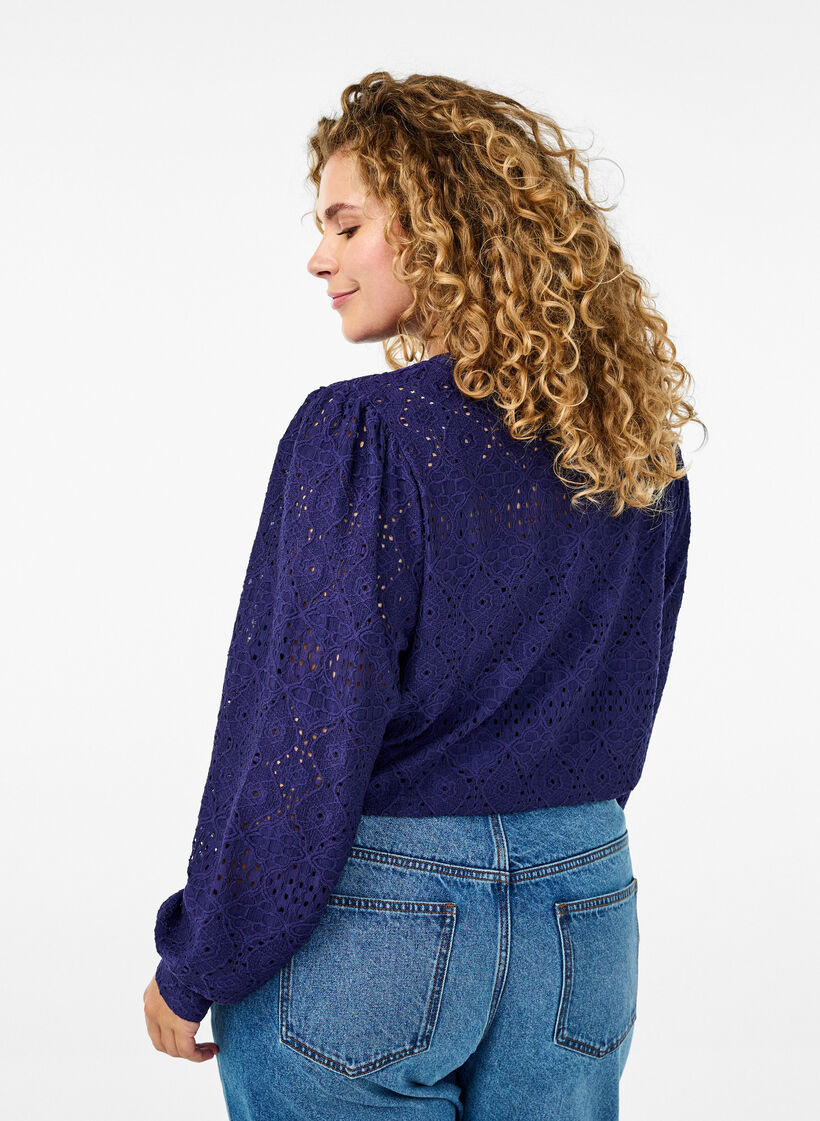 Long-sleeved blouse with an openwork pattern, Purple, Model image number 2