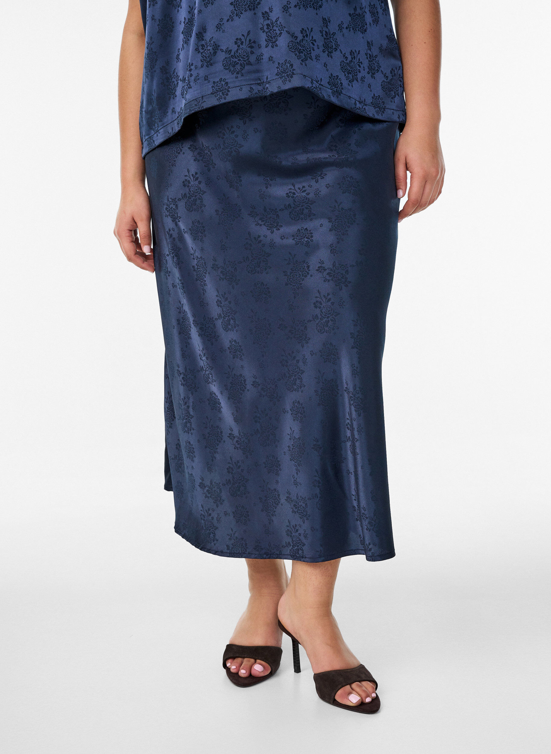 ZizzifashionSatin skirt with a tonal floral pattern, Blue, Model image number 2