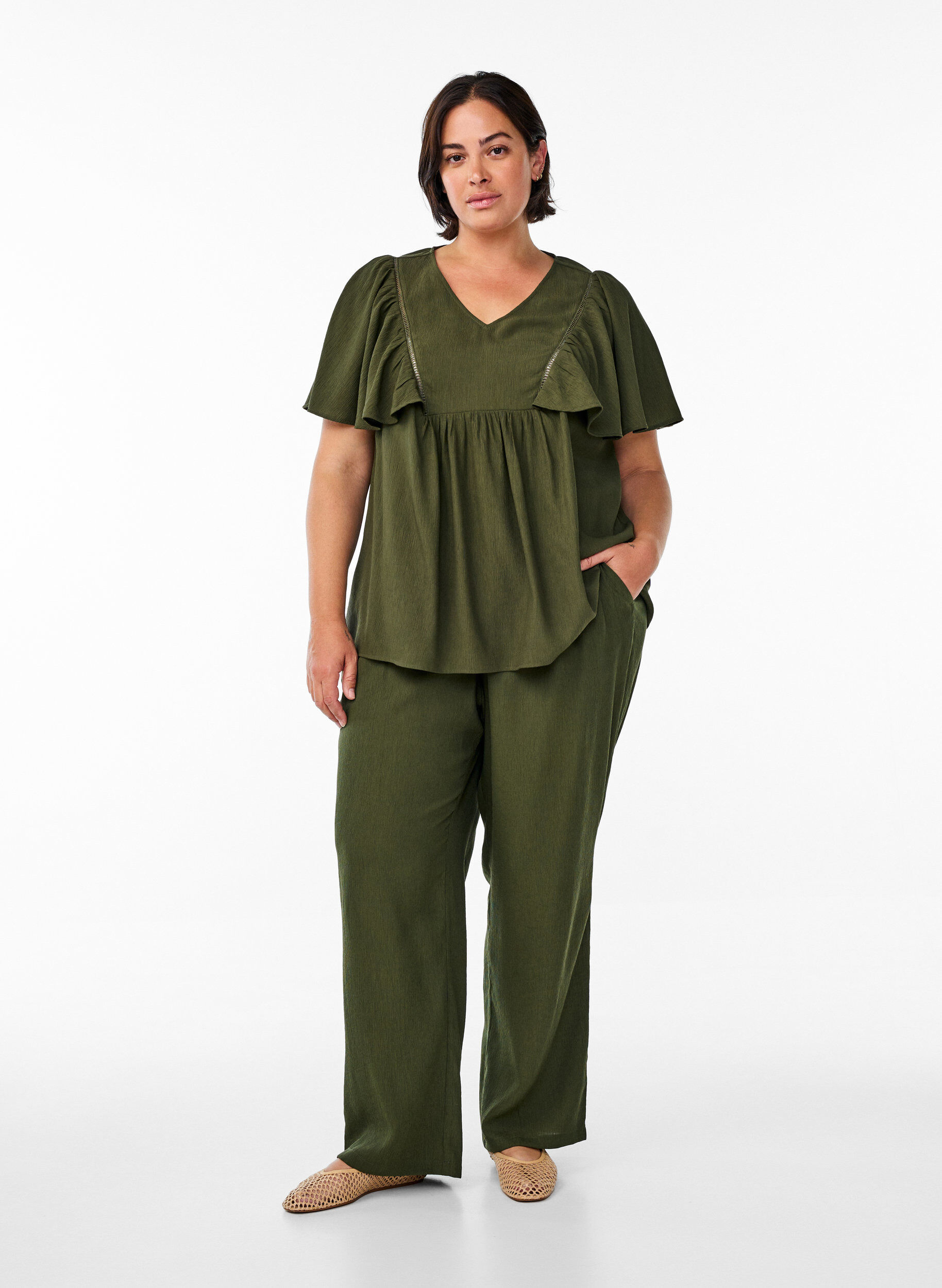 Zizzifashion Blouse with short ruffle sleeves, Green, Model image number 1