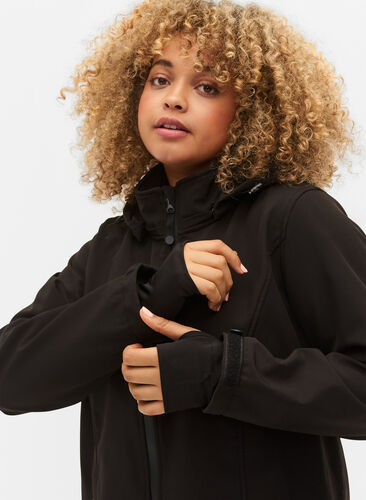 Short softshell jacket with detachable hood, Black, Model image number 3