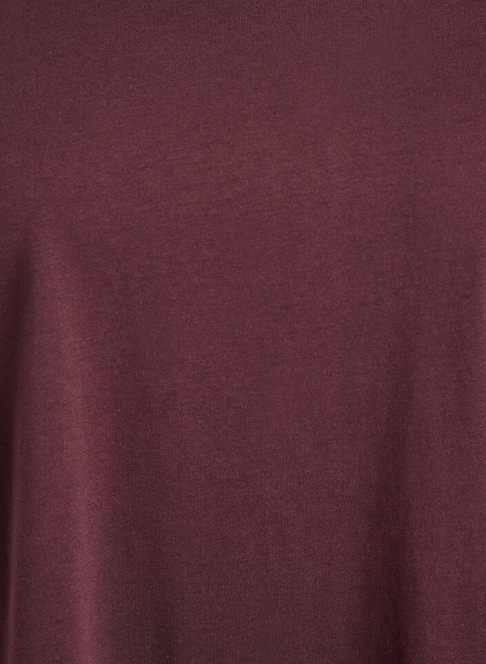 Short-sleeved t-shirt in a cotton blend, Dark Bordeaux, Packshot image number 2