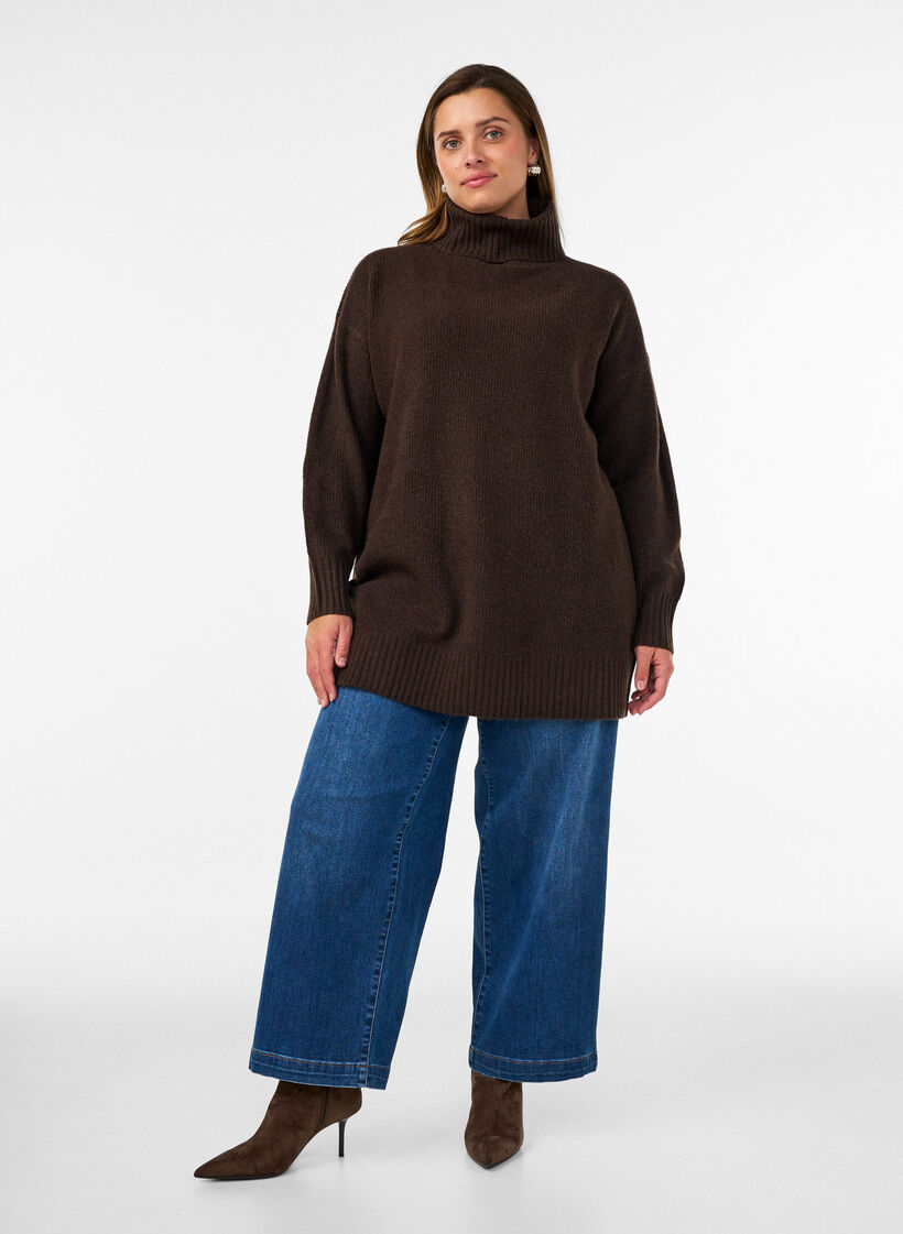Loose knit jumper with a turtleneck, Brown, Model image number 1