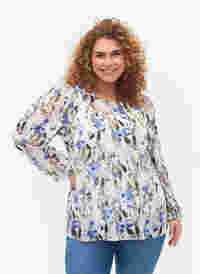 Long-sleeved printed blouse, Blue Flower AOP, Model