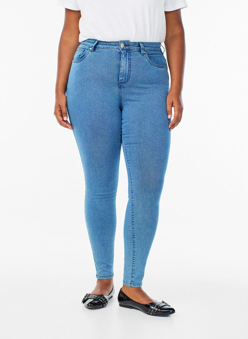 Amy high-waisted super slim fit jeans, Blue, Model image number 2