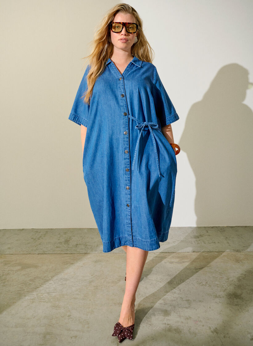 Denim dress with buttons and tie detail, Blue, Image