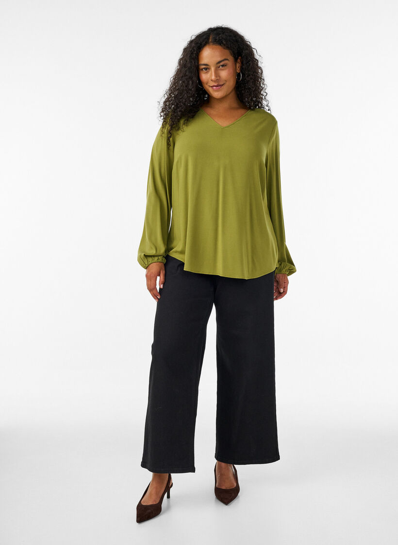 Viscose blouse with a V-neck and long sleeves, Green, Model image number 1