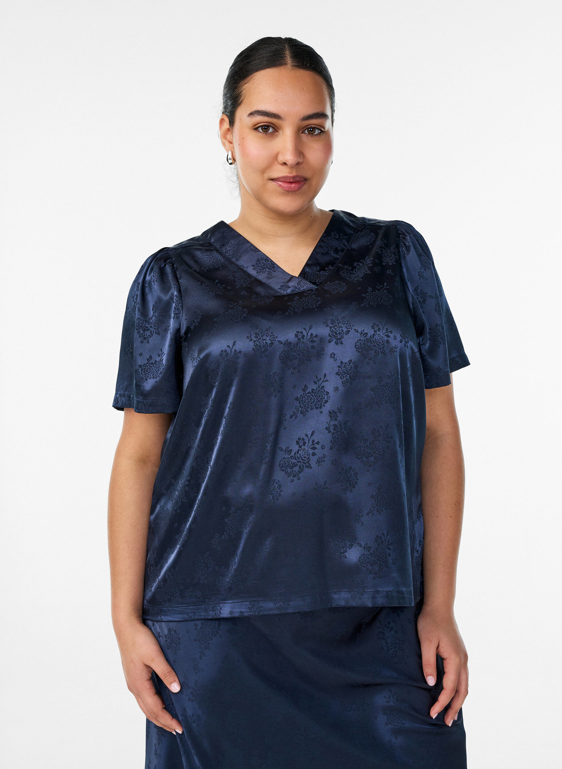 ZizzifashionSatin blouse with floral print and V-neck, Blue, Model image number 0