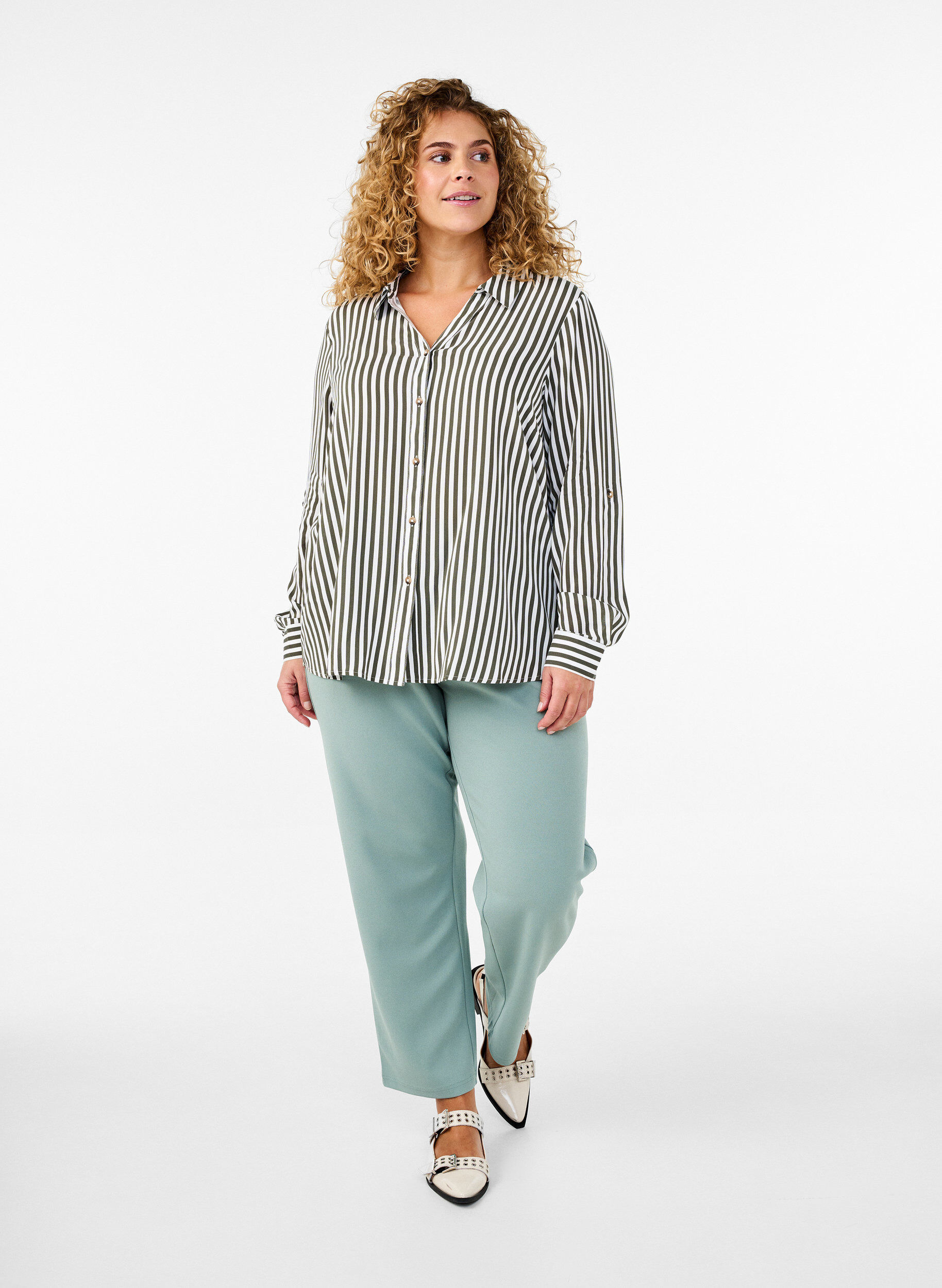Straight fit trousers, Green, Model