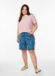 High-waist denim shorts with embroidered hearts, Light Blue, Model image number 1