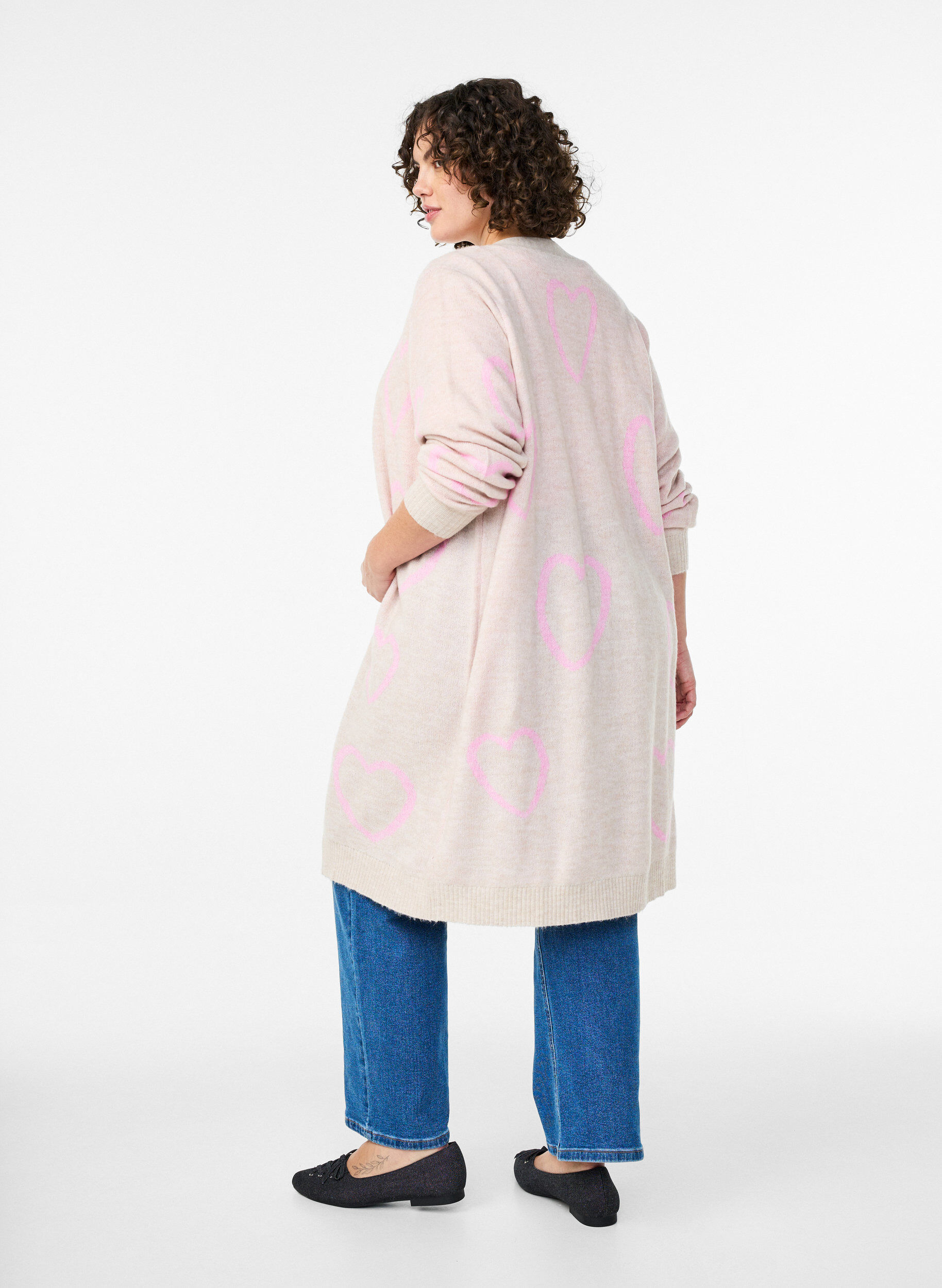 Zizzifashion Long cardigan with tone-on-tone hearts, Beige, Model image number 2