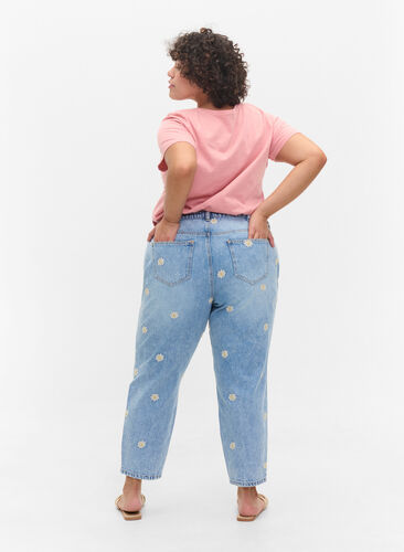 Mille mom fit jeans with floral embroidery, Light Blue w. Flower, Model image number 0