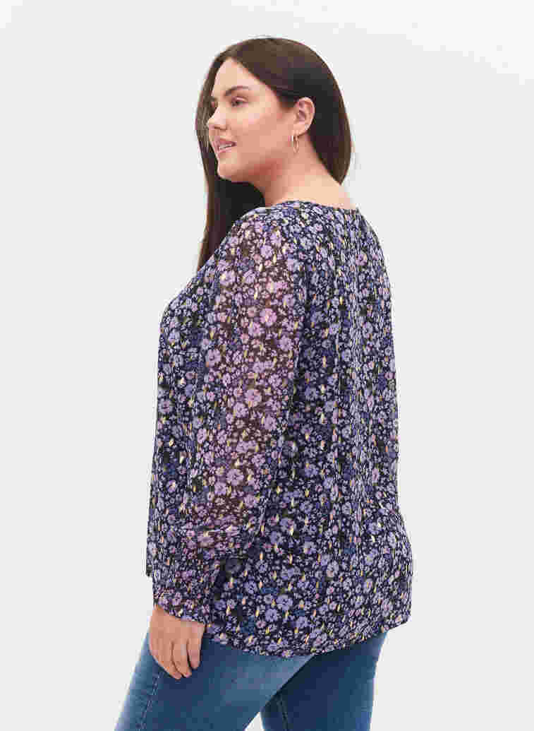 Floral blouse with long sleeves and v neck, Purple Ditzy Flower, Model