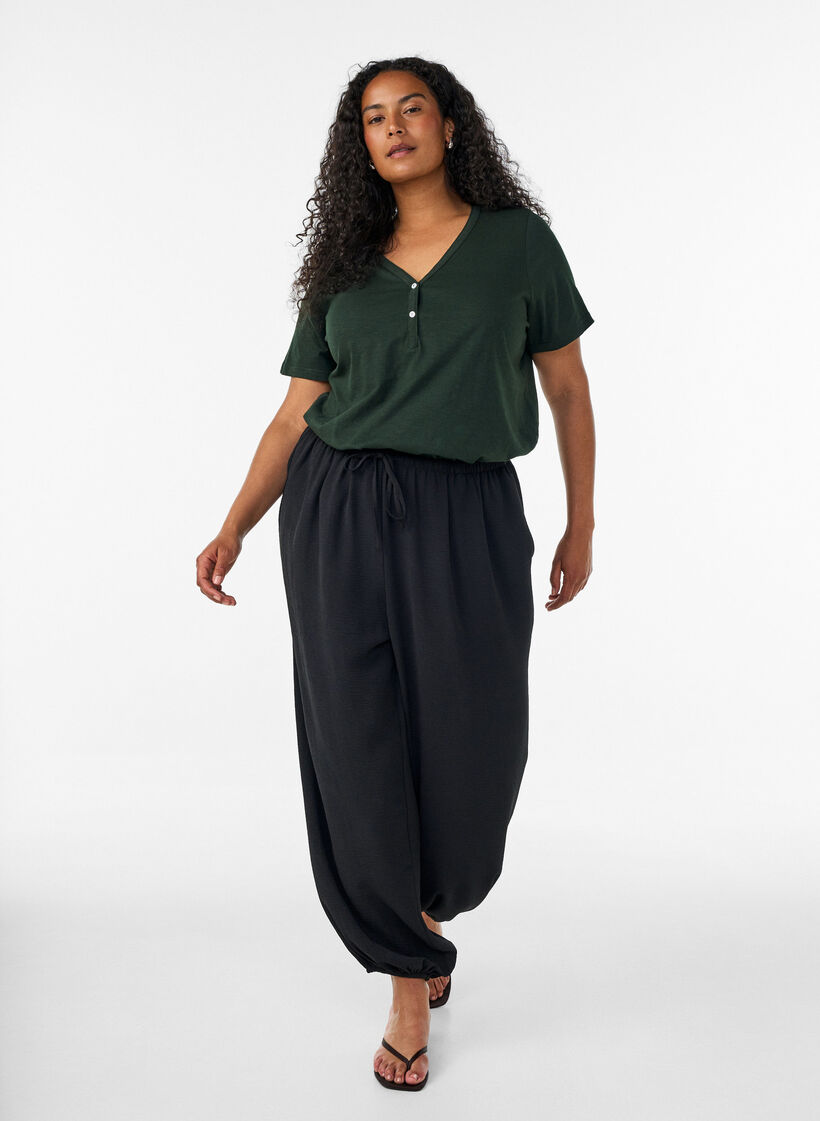 T-shirt with button detail, Green, Model image number 1