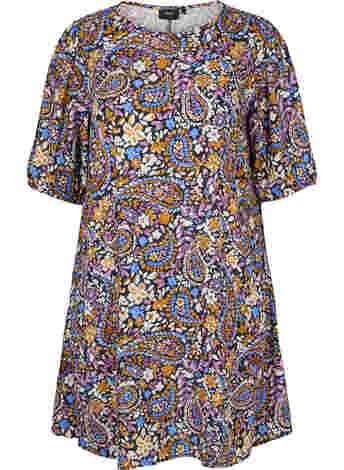 Short-sleeved viscose dress with paisley print