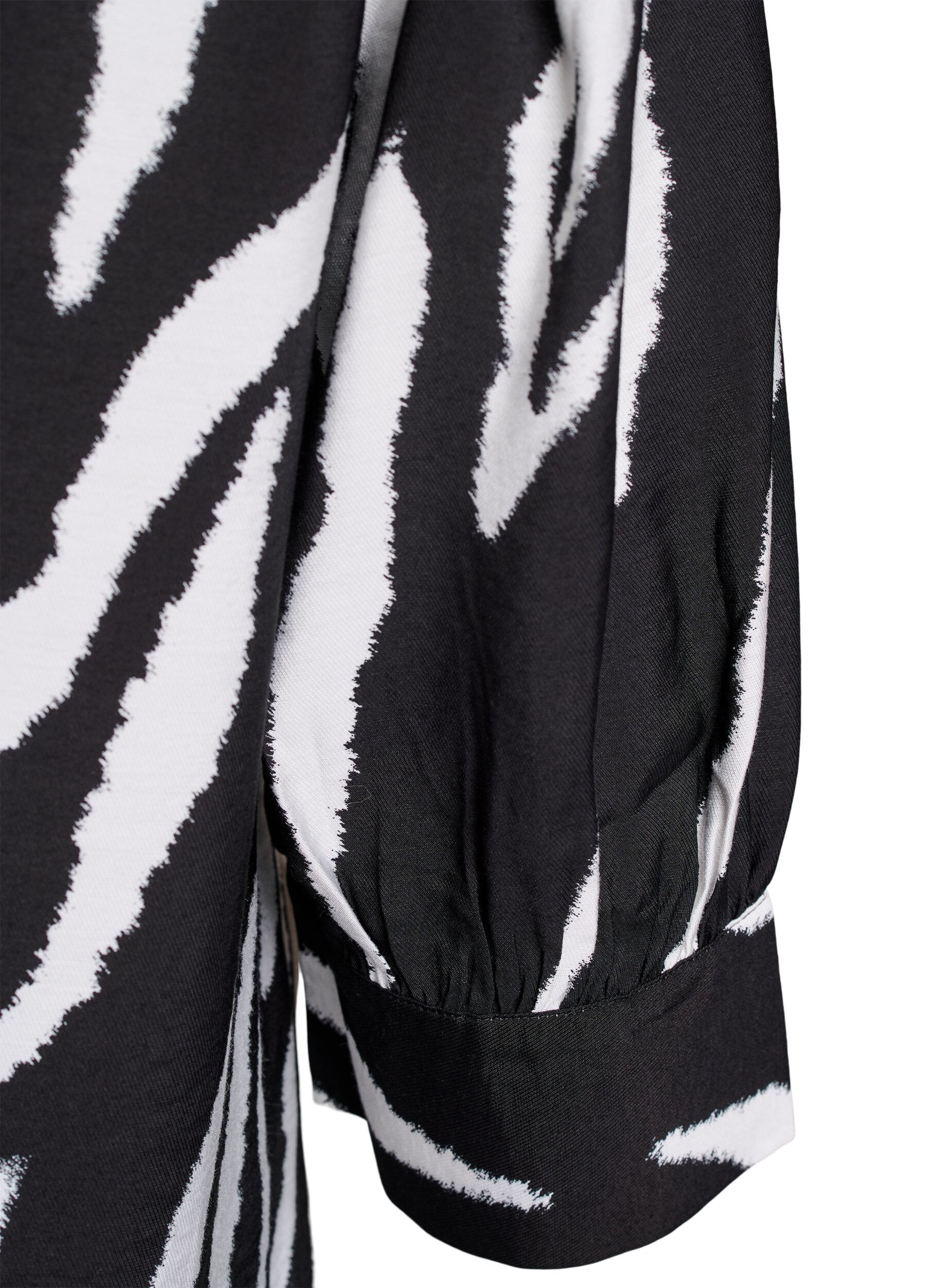 Zizzifashion Blouse with smock and long sleeves, Black, Packshot image number 3