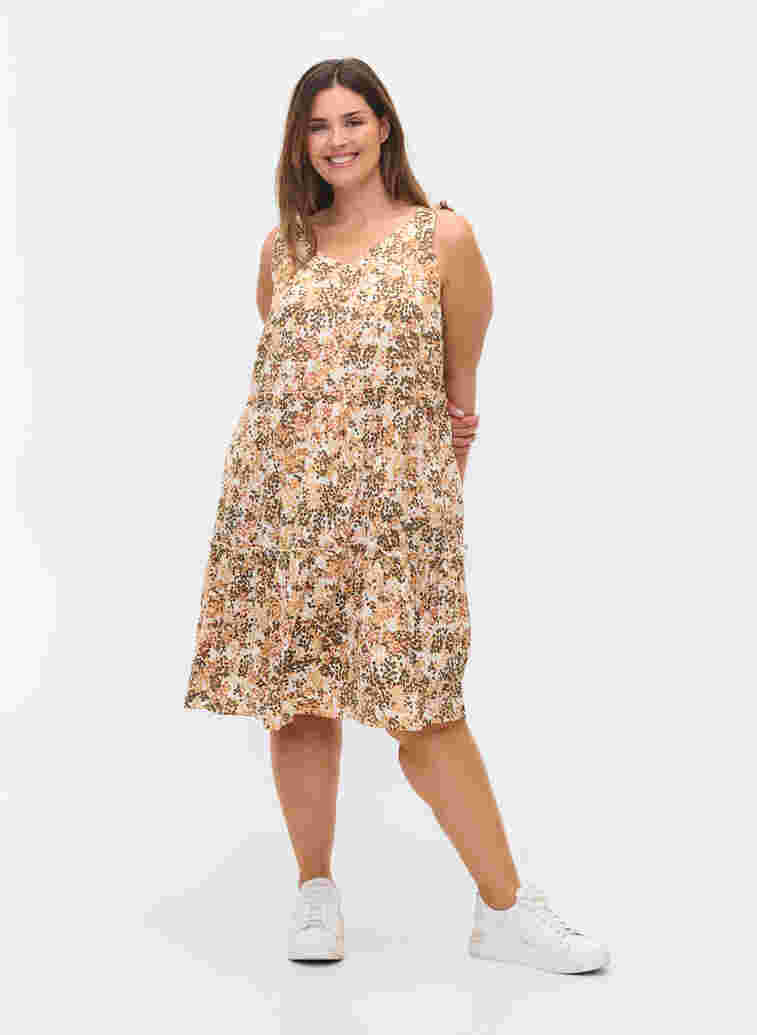 Printed viscose midi dress, Curry Graphic AOP, Model image number 2
