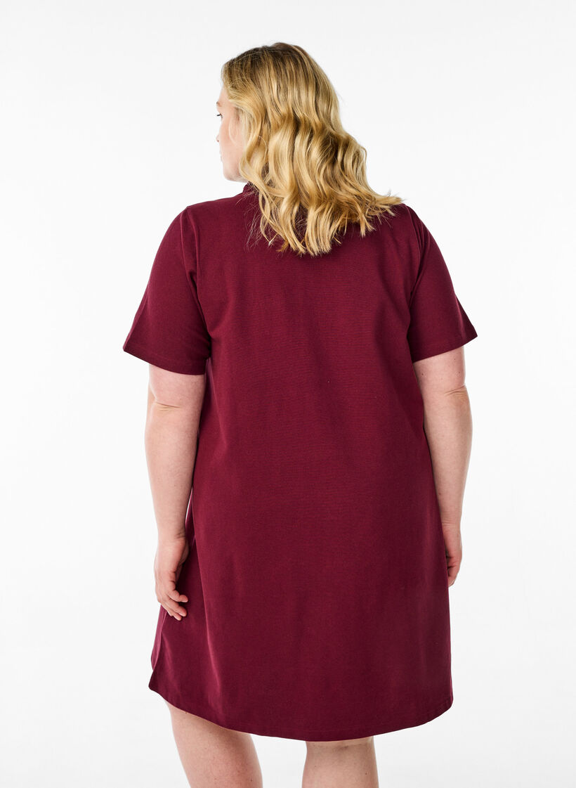 Short A-line polo dress, Dark Bordeaux, Model image number 2