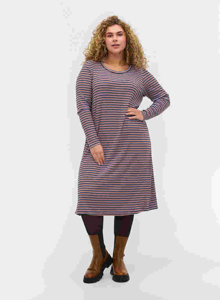 Striped dress with slits, Mahogany/Navy Stripe, Model image number 2